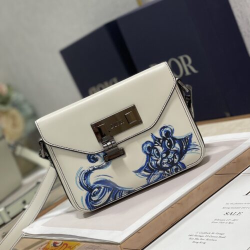 Christian Dior Lock Handbag White For Women 7.5in/19cm CD